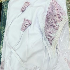 Telekung Putih Renda Berwarna