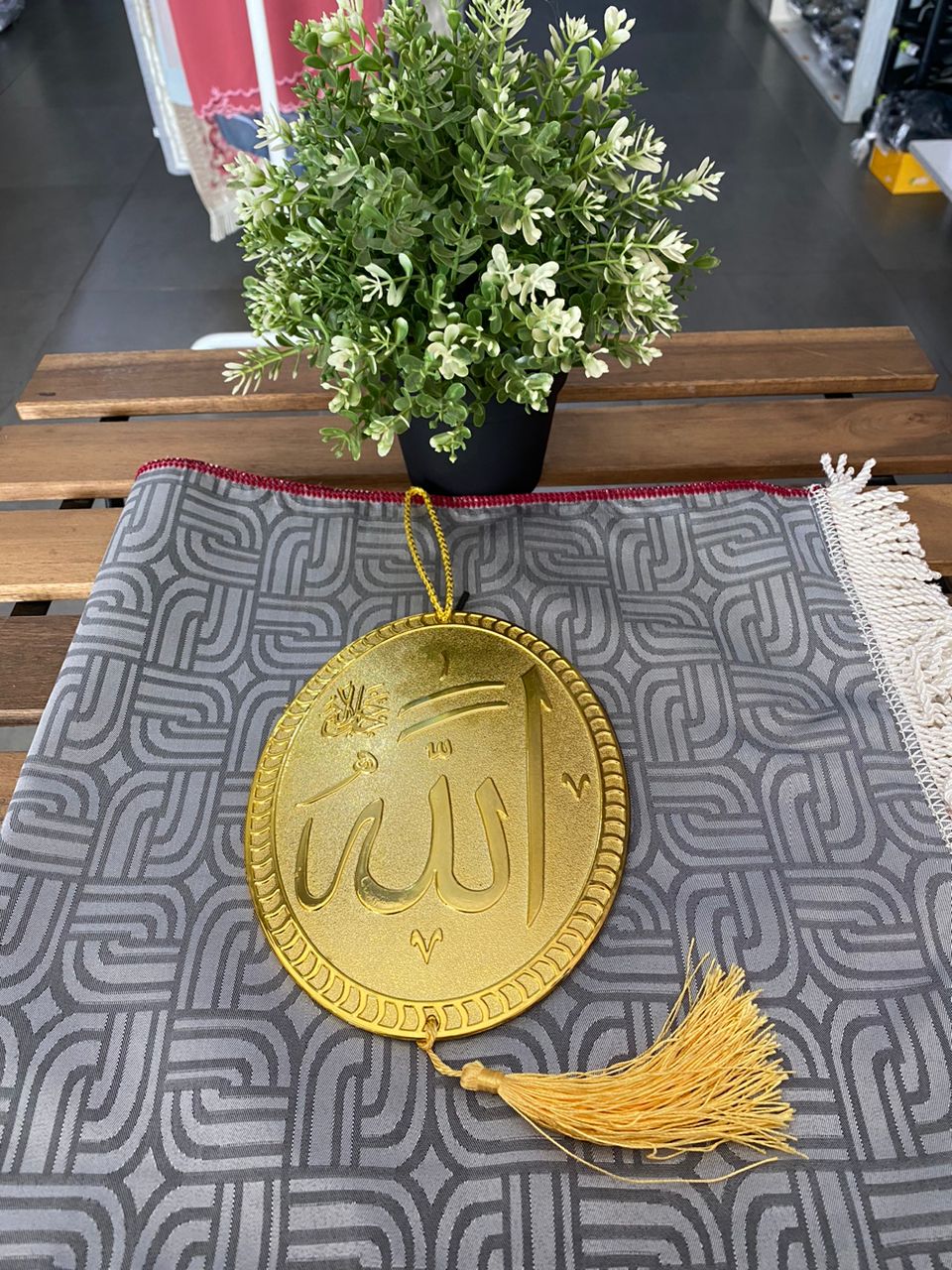 cf9e808b-6b5b-42ad-a4f3-be83ea7cac93