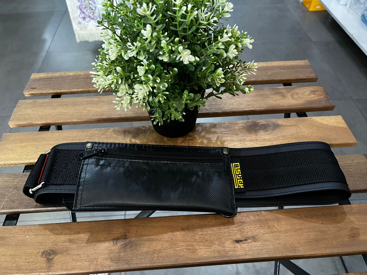 dd6dc80b-5dca-4024-b619-fd9dacd8ca28